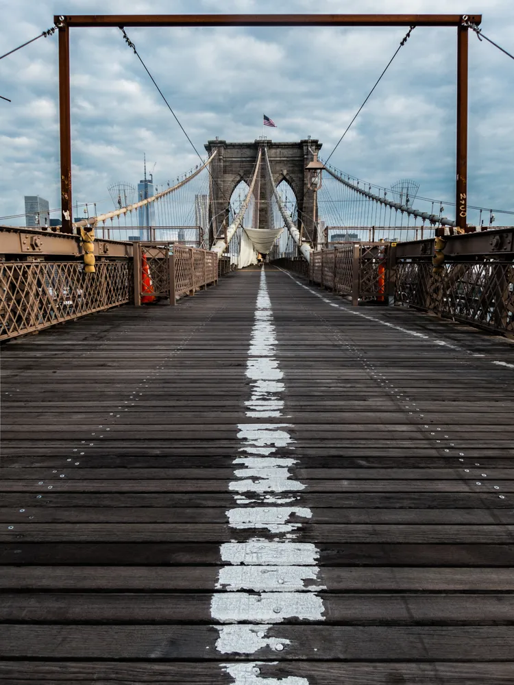 Looking towards Manhattan from roughly midspan.