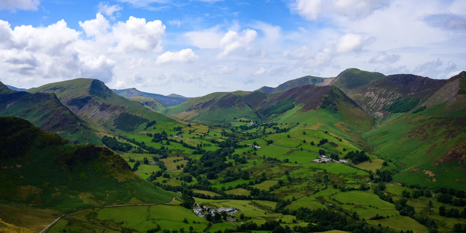 Looking down into the Newland Valley from the summit of Catbells.