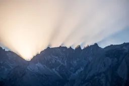 Sunbeams Over the High Sierra