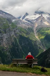 Waiting in the Lauterbrunnental
